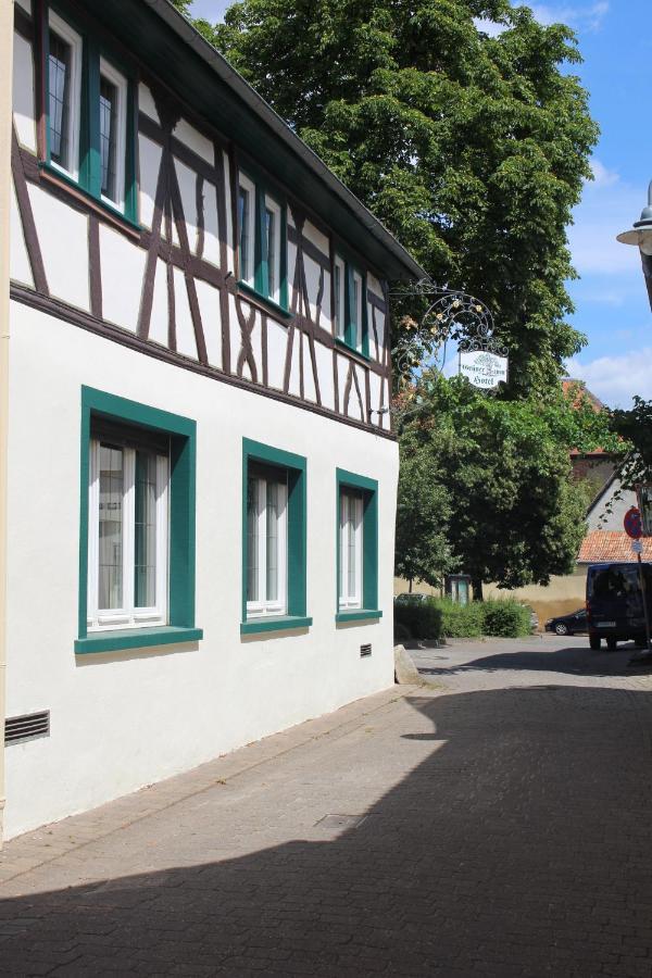 Hotel Gruener Baum Bretzenheim Exterior foto